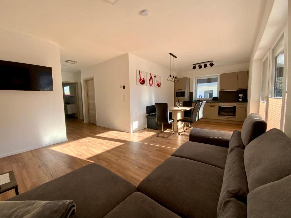 Deluxefort Fuer 10 Gaeste Mit Eigenem Whirlpool Und Fasssauna Imst Exterior photo